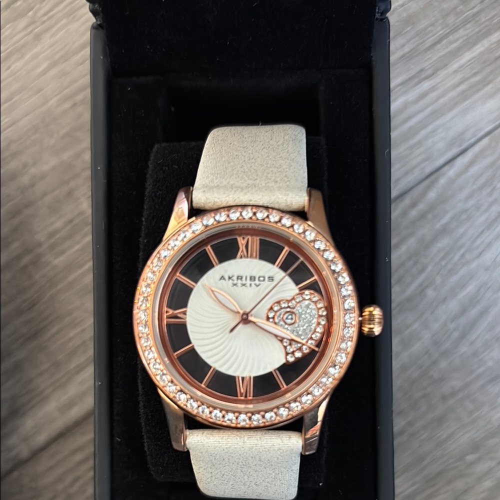 Akribos XXIV Women's Rose Gold and Cream Watch